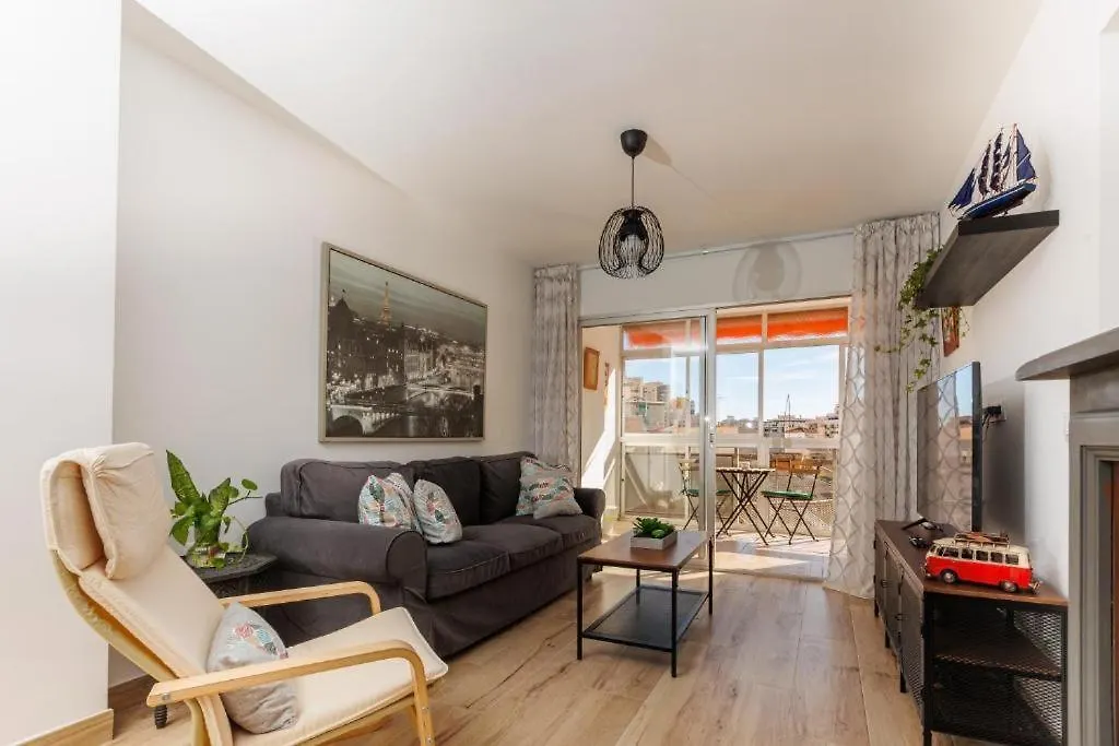 Luz De Sol Apartment مالقة